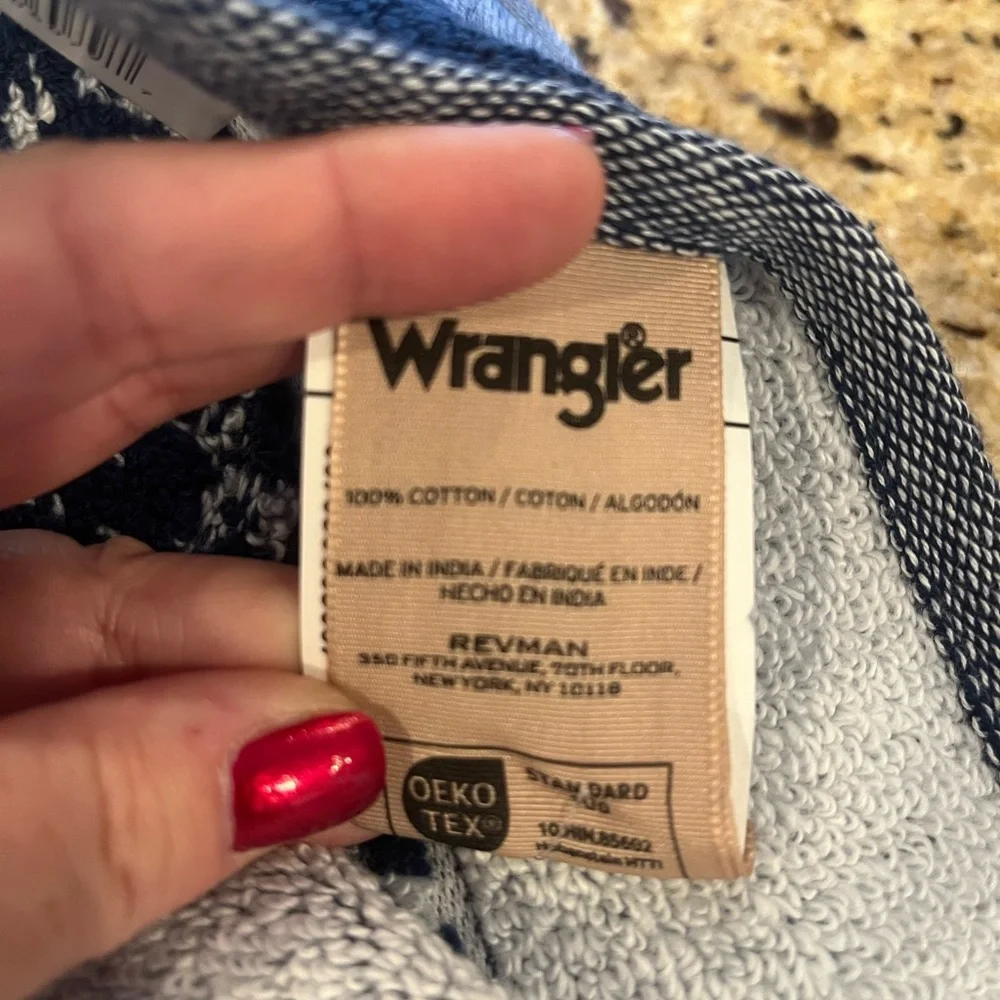 Wrangler Blue and White Cotton Bath Towels